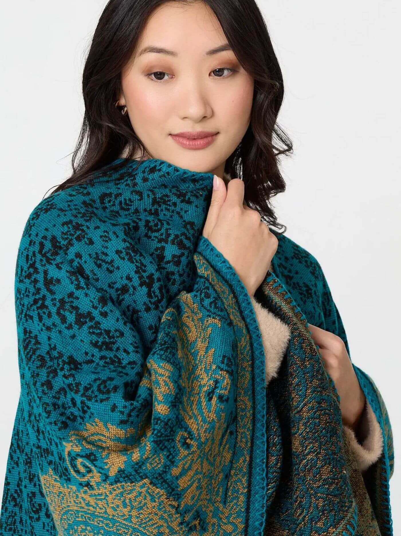 Cape Élégante et Douillette - oomedo™